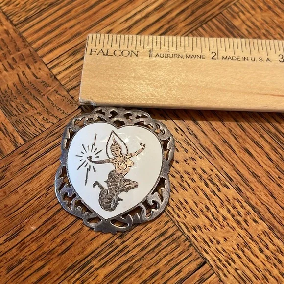 Vintage Siam Sterling Silver and White Heart Brooch